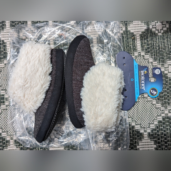 NWT Small 5/6 Women's Isotoner Marisol Faux Fur Slipper - Picture 5 of 10